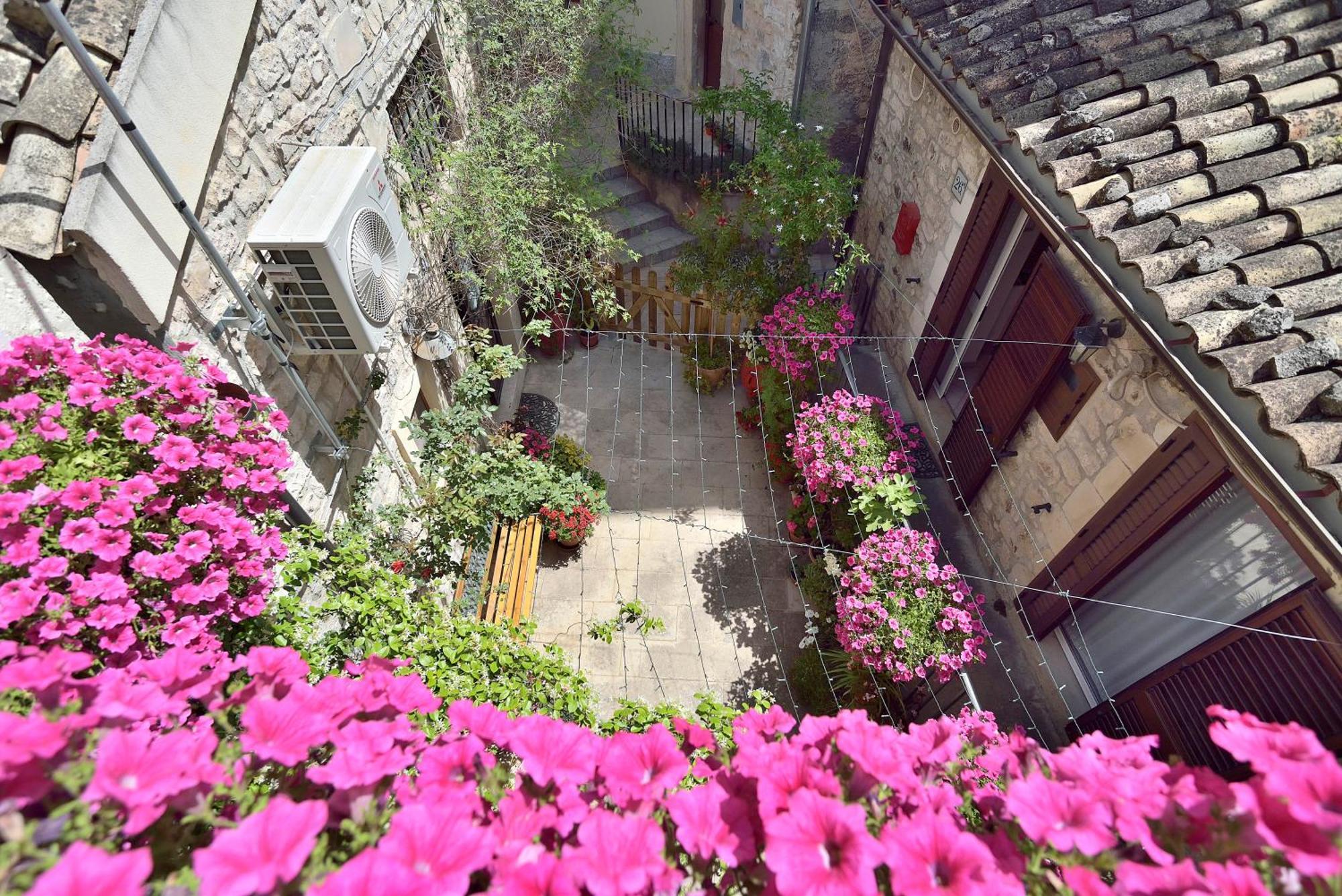 Case Del Vicolo Stretto Modica Exterior photo