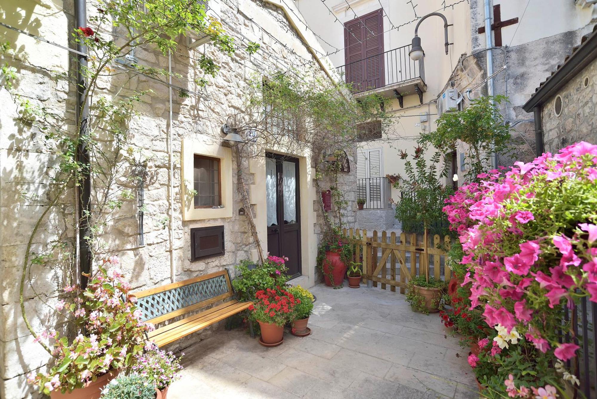 Case Del Vicolo Stretto Modica Exterior photo